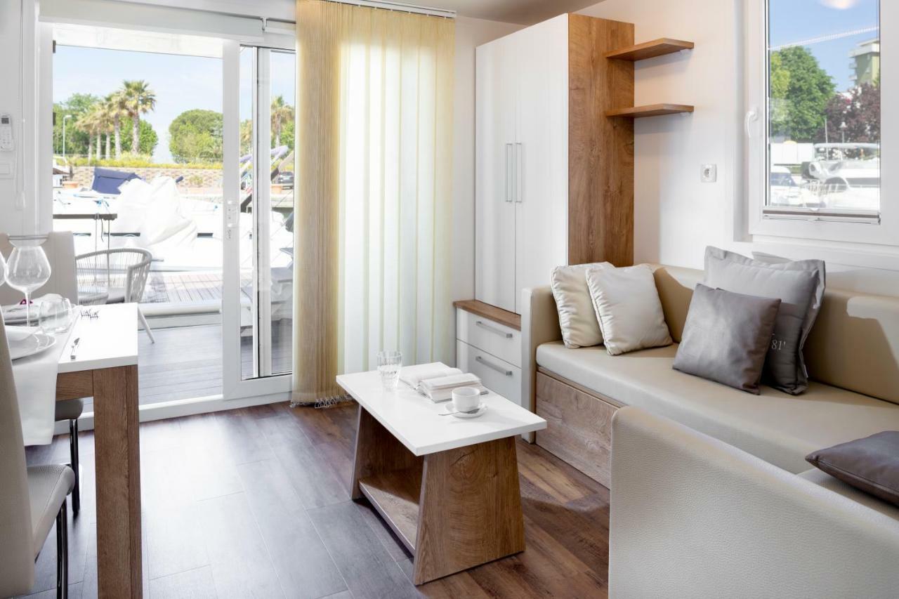 מיסאנו אדריאטיקו Portoverde Luxury Houseboat מראה חיצוני תמונה